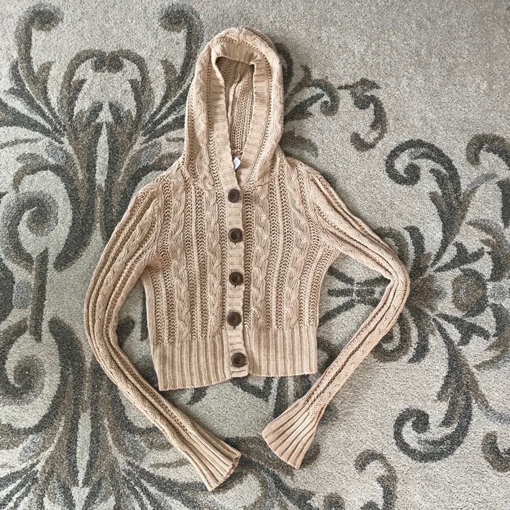 Aeropostale sweater size M